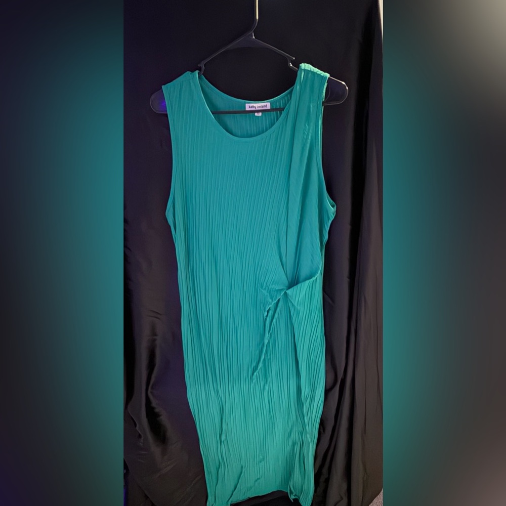 kathy ireland Teal Pleated Sleeveless Dress